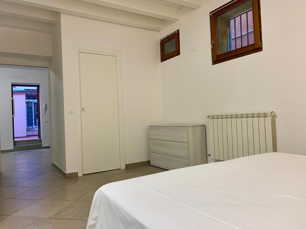 Central Home Chioggia In The Historic Center Exterior photo